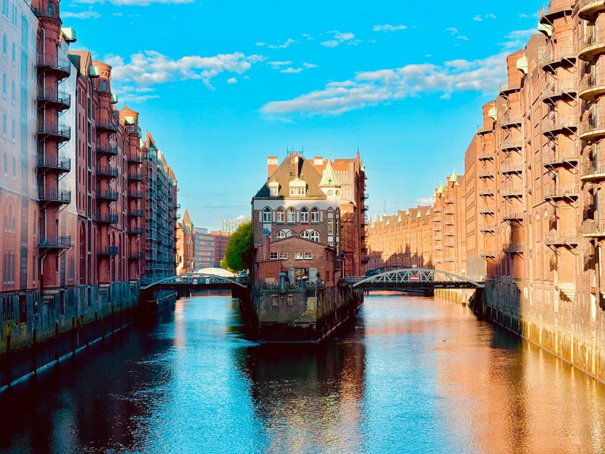 Stylish Urban In The Heart Of The Hafencity Apartment